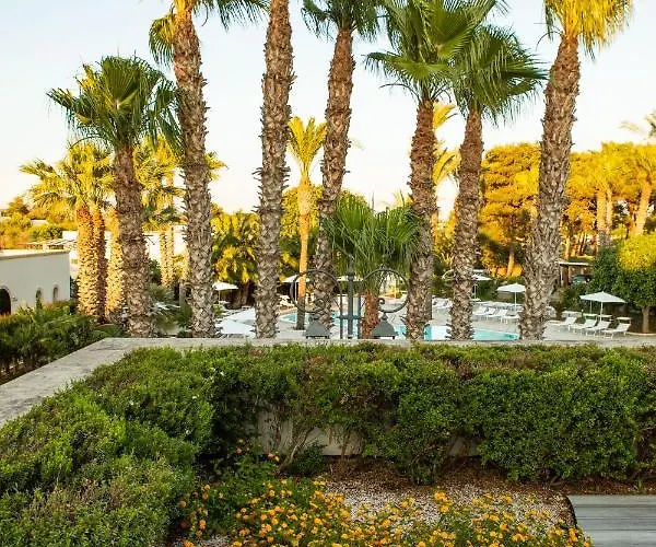 Hotel Giardino Dei Pini 4*